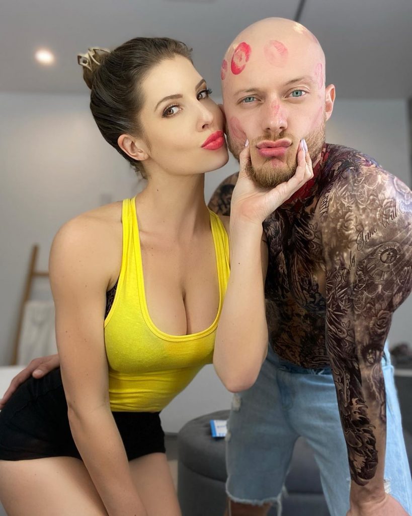 Amanda Cerny og Johannes Bartl